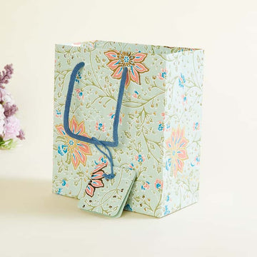 Aero Paper Gift Bag with Tag